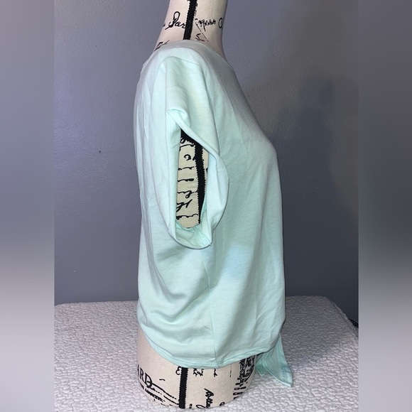 ZARA LARGE CROP TOP - Picture 2 of 3